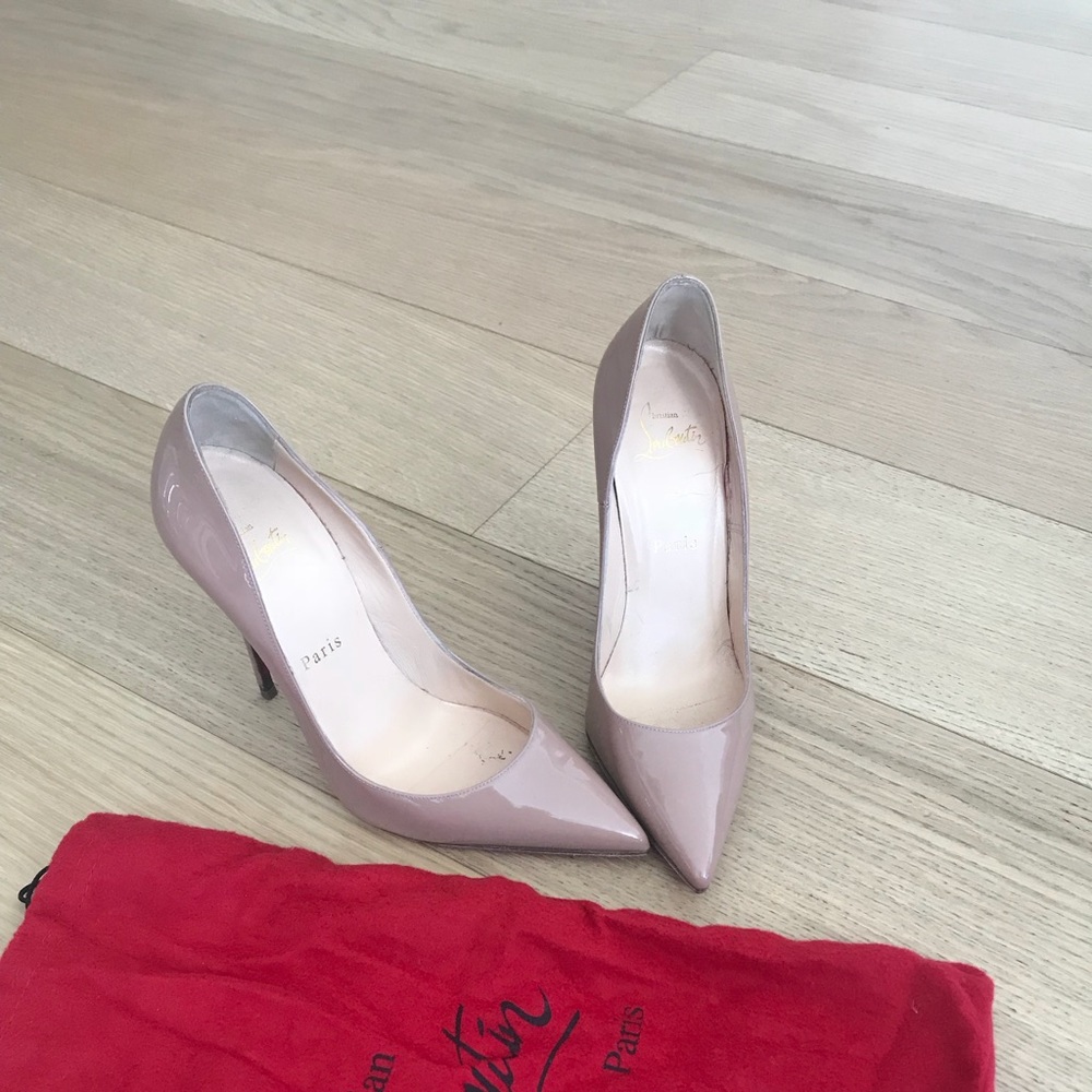 Christian Louboutin So Kate Size 37 1/2 Nude